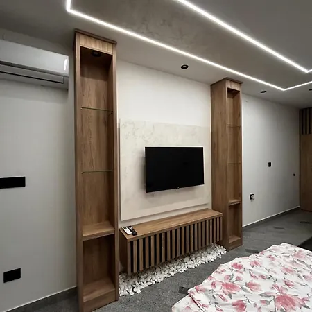 Monte Cristo Lägenhet Valjevo